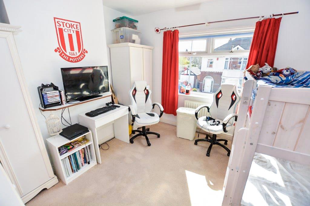 BEDROOM TWO (FRONT)